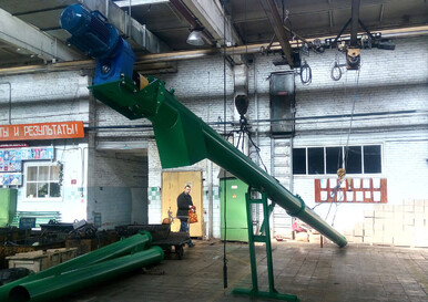 Транспортер шнековый наклонный ТШН-300